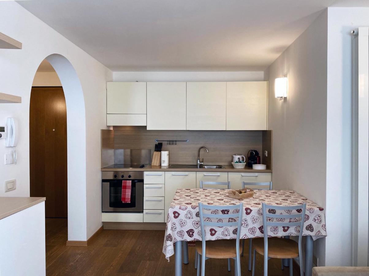 Bilocale Enjoy Appartement Temù Buitenkant foto